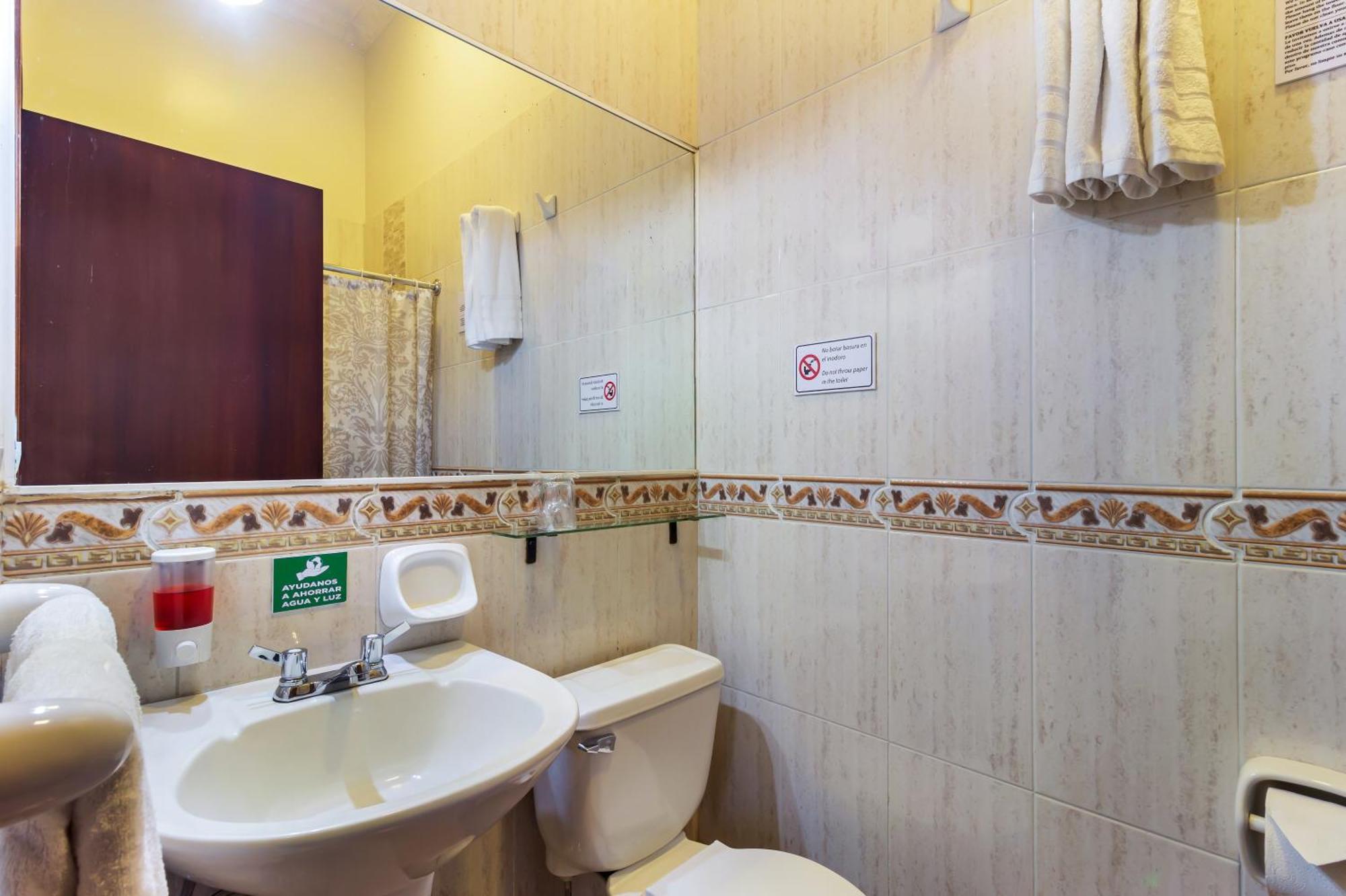 Hotel La Cartuja 키토 외부 사진