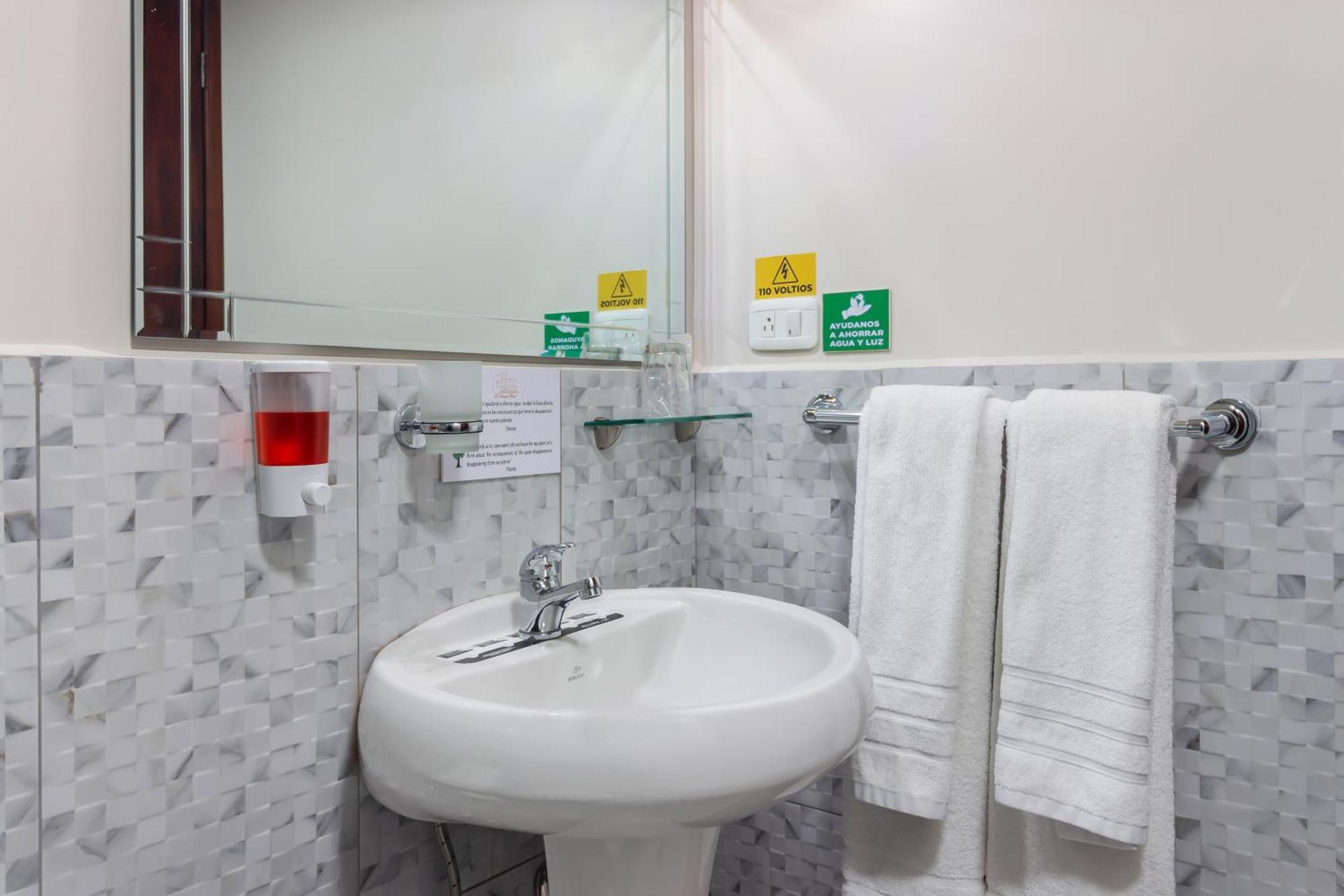 Hotel La Cartuja 키토 외부 사진